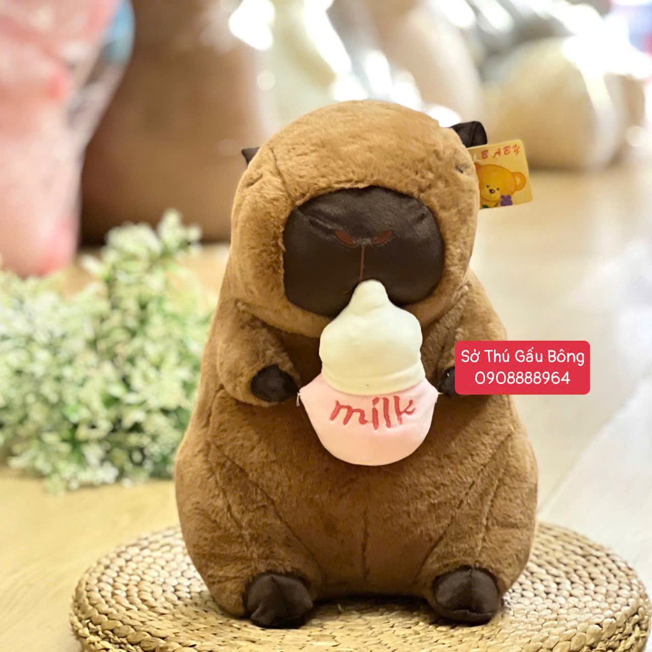 Chuột Bông Capybara Ôm Bình Sữa