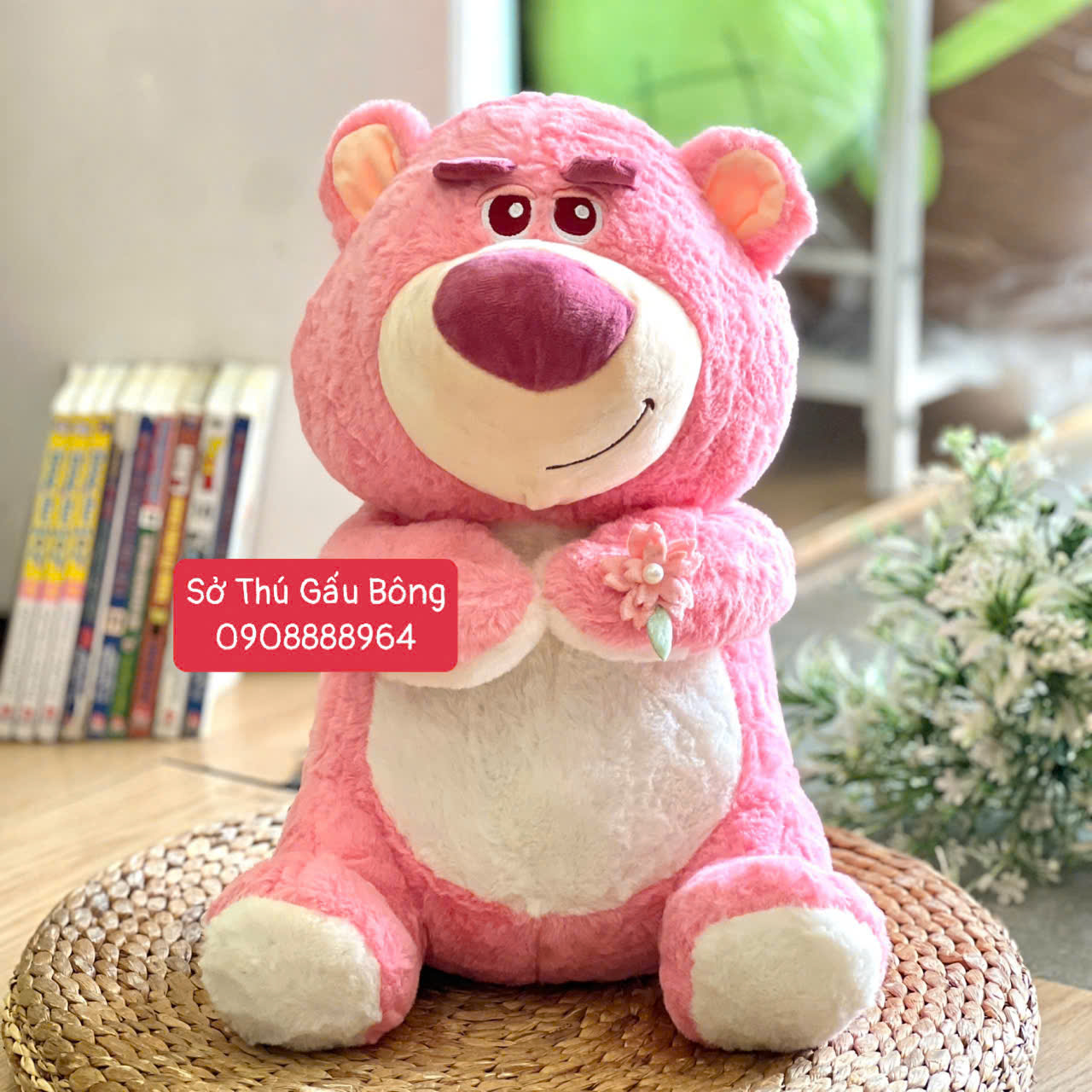 Gấu Bông Lotso Ôm Tay Hoa